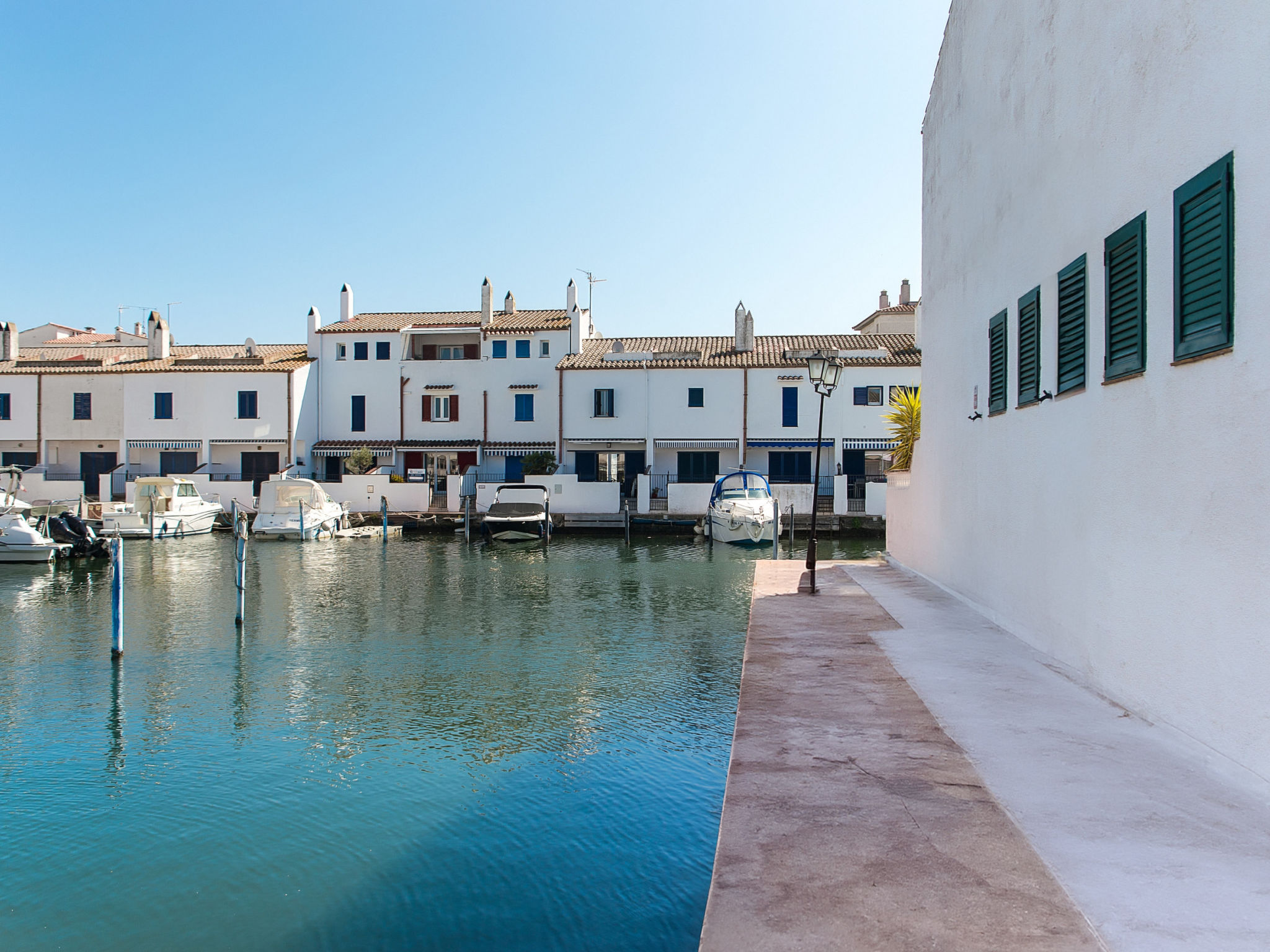 Photo of WELCS CASA ADOSADA 241 EMP con terraza al canal