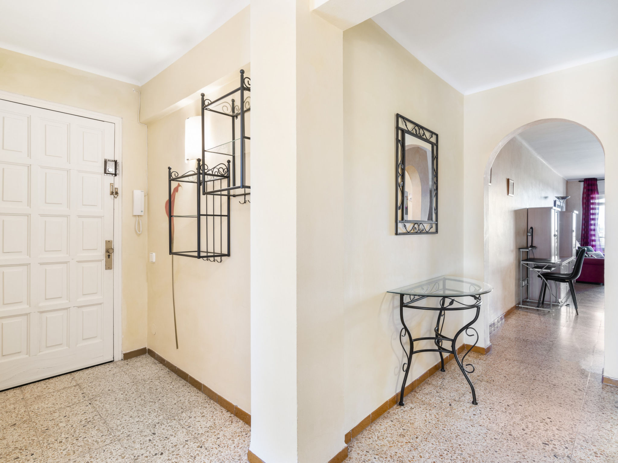 Photo of WELCS APARTAMENTO 227 EMP  con vistas al canal