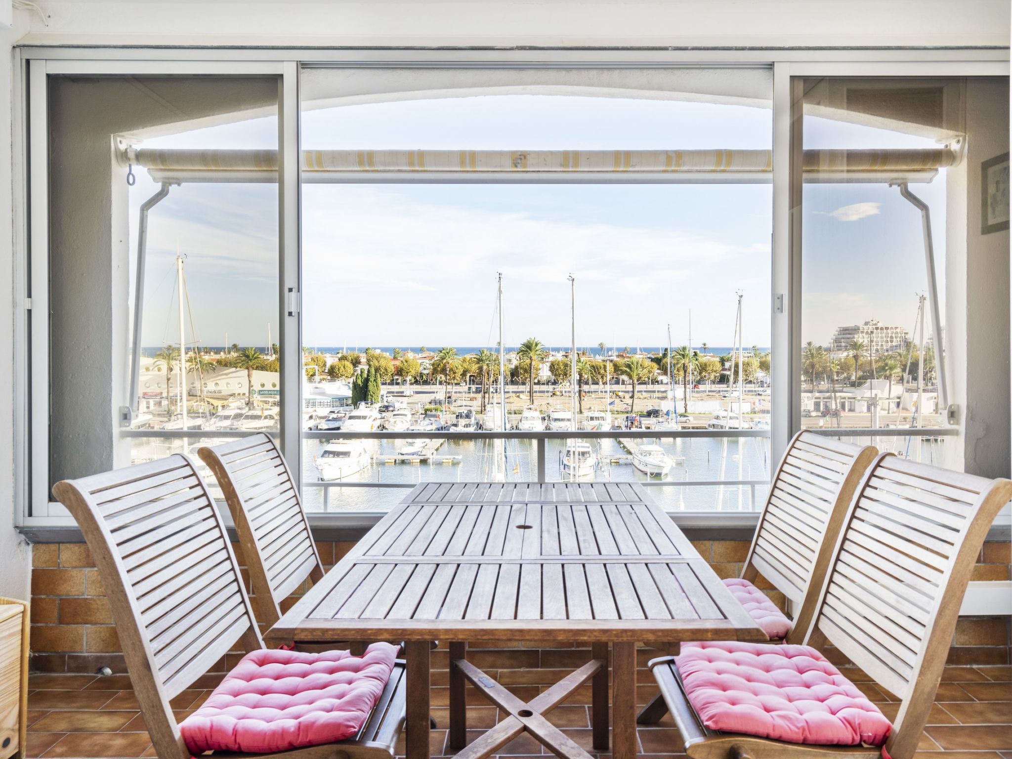 Photo of WELCS APARTAMENTO 227 EMP  con vistas al canal