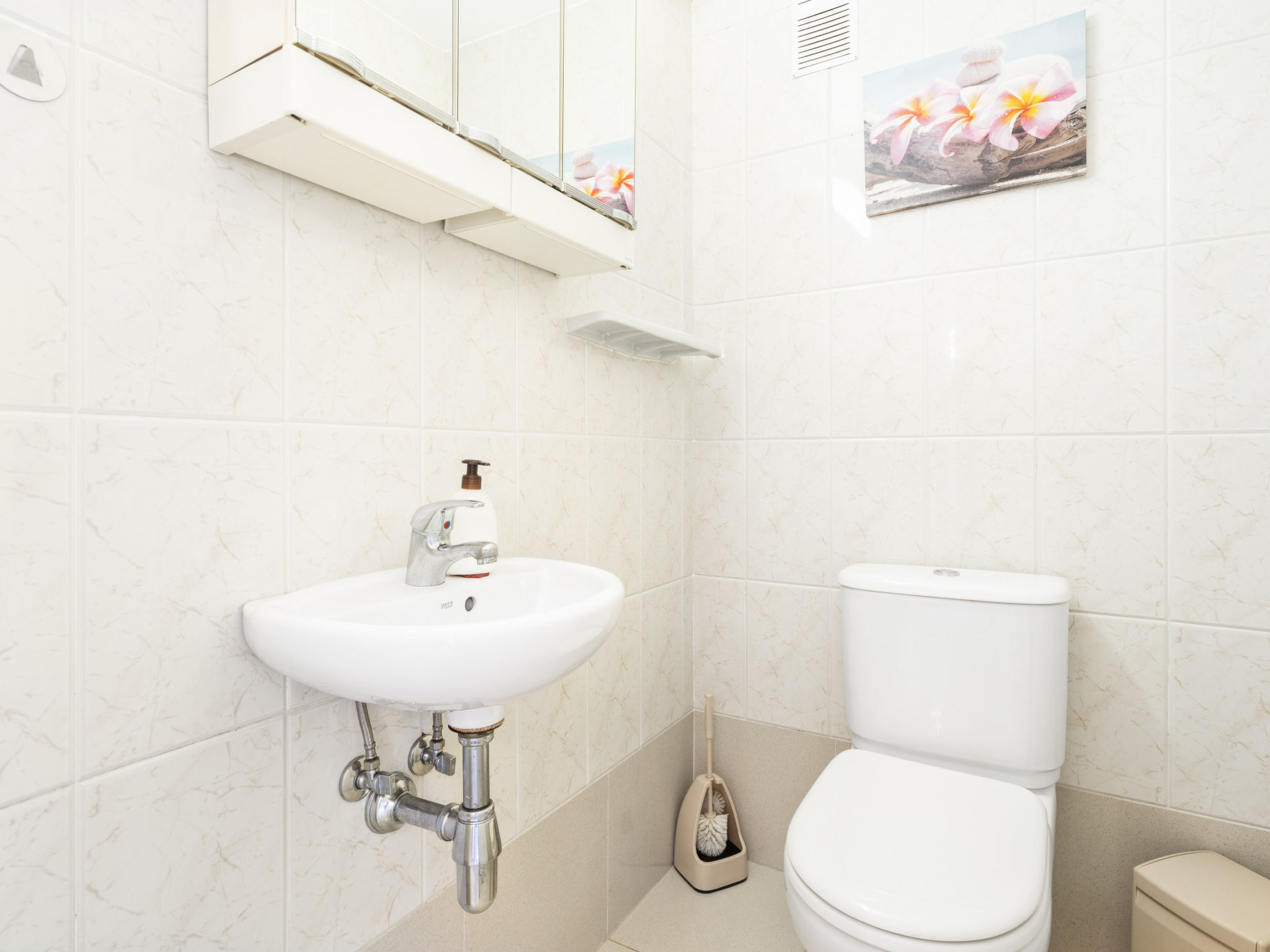 Photo of WELCS APARTAMENTO 227 EMP  con vistas al canal