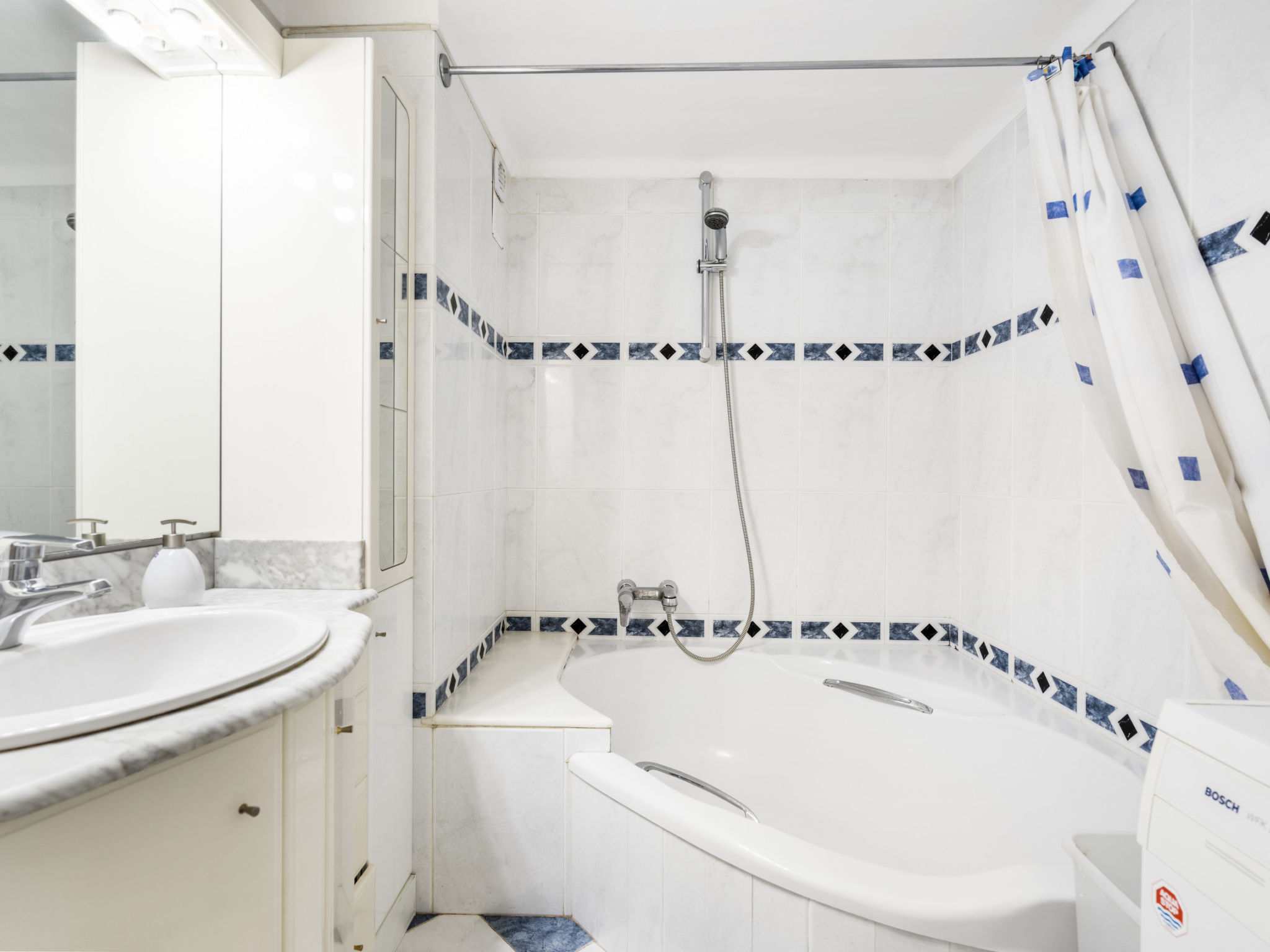 Photo of WELCS APARTAMENTO 227 EMP  con vistas al canal