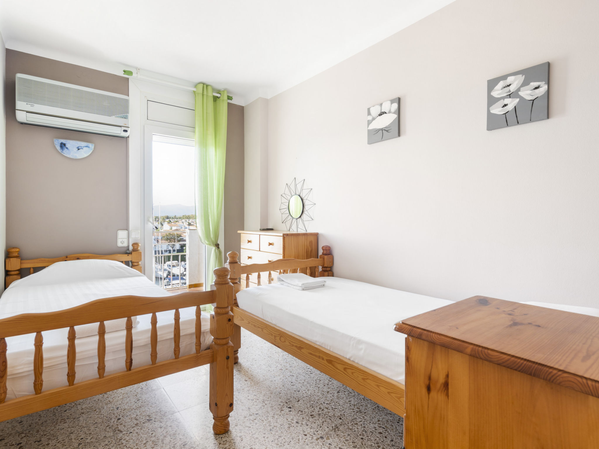 Photo of WELCS APARTAMENTO 227 EMP  con vistas al canal