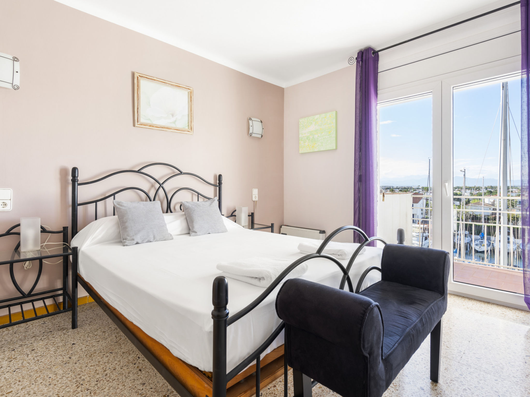 Photo of WELCS APARTAMENTO 227 EMP  con vistas al canal