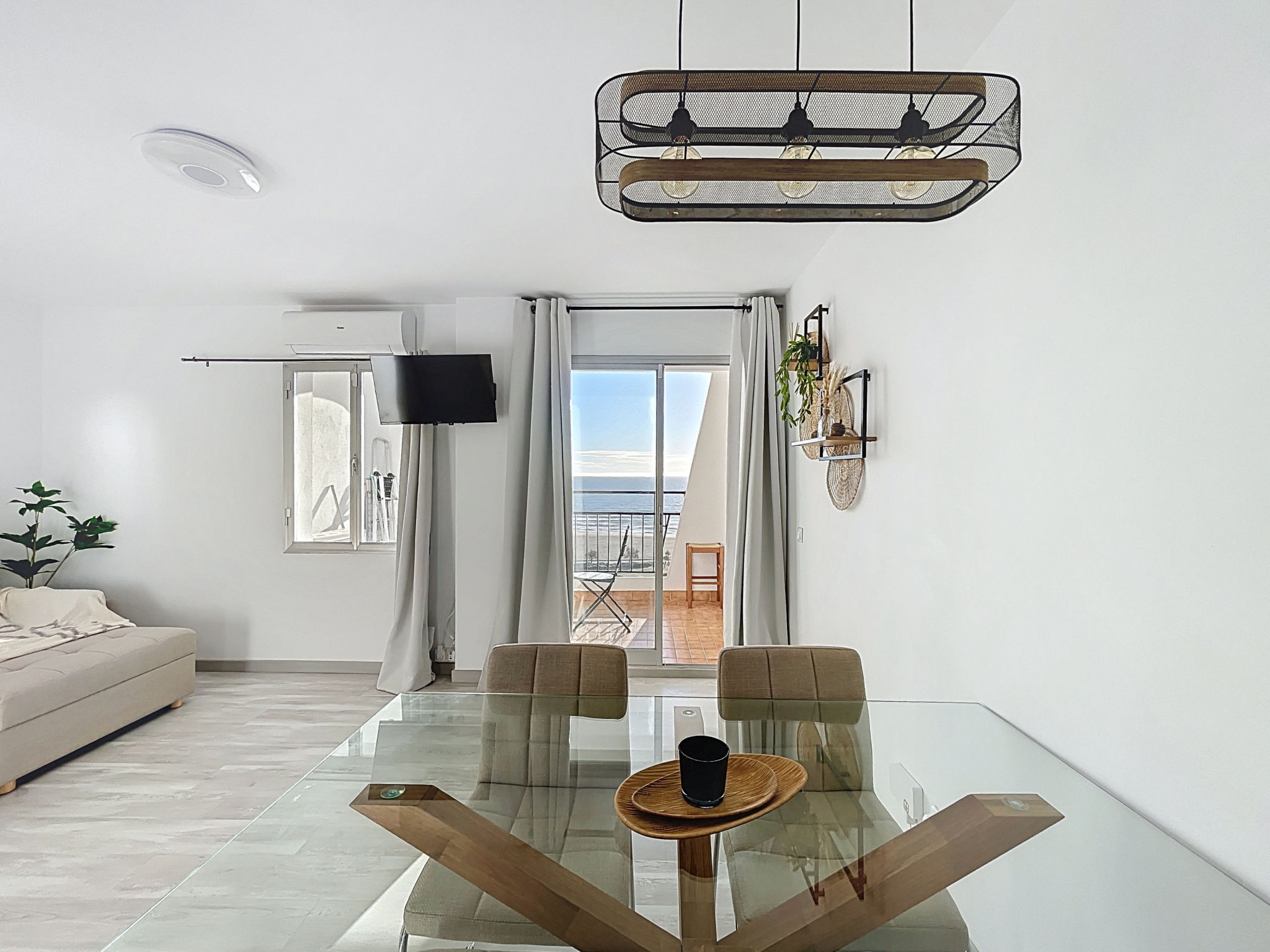 Photo of WELCS ESTUDIO 266 EMP con vista al mar