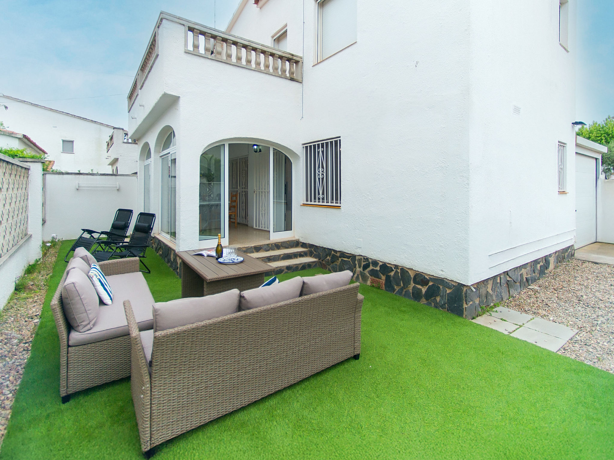 Photo of WELCS CASA 089 EMP cerca del mar