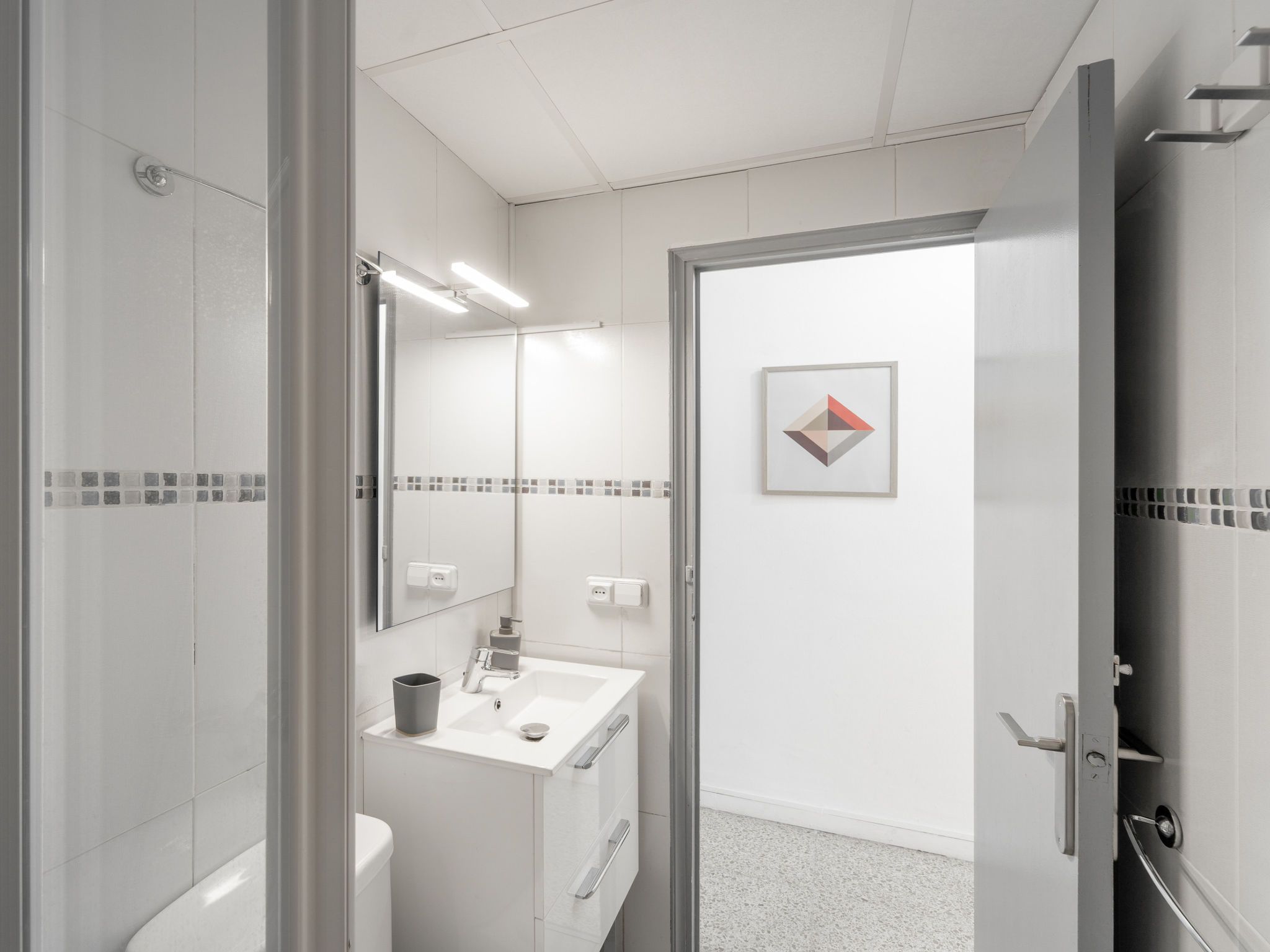 Photo of WELCS APARTAMENTO 100 EMP  con vistas al canal