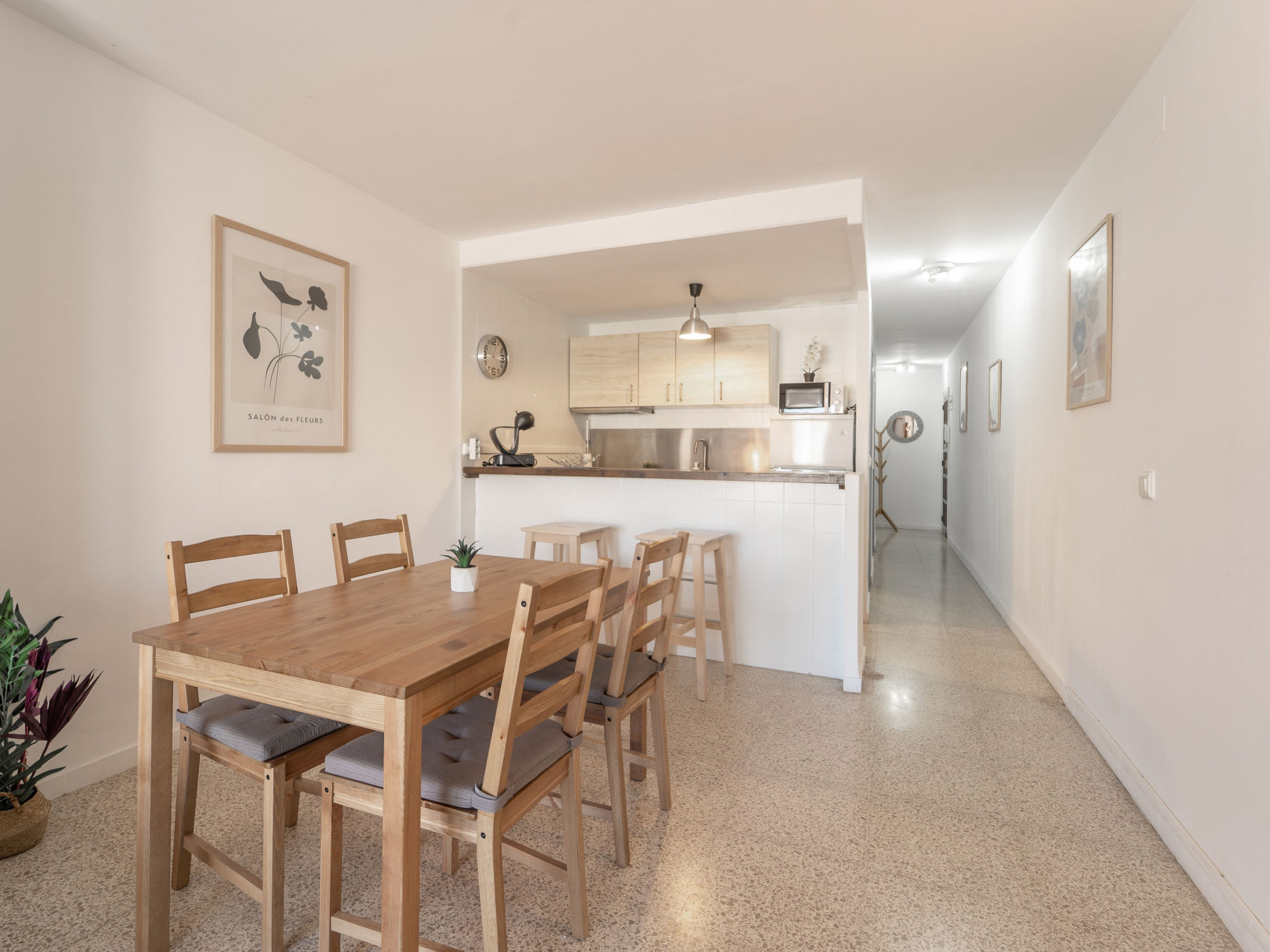 Photo of WELCS APARTAMENTO 100 EMP  con vistas al canal