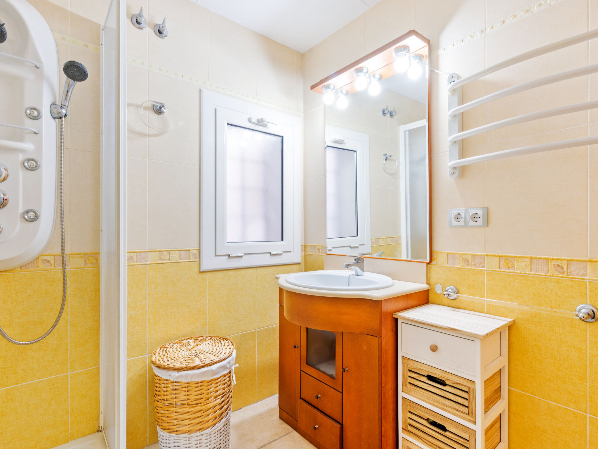 Photo of WELCS CASA 077 EMP cerca del Mar