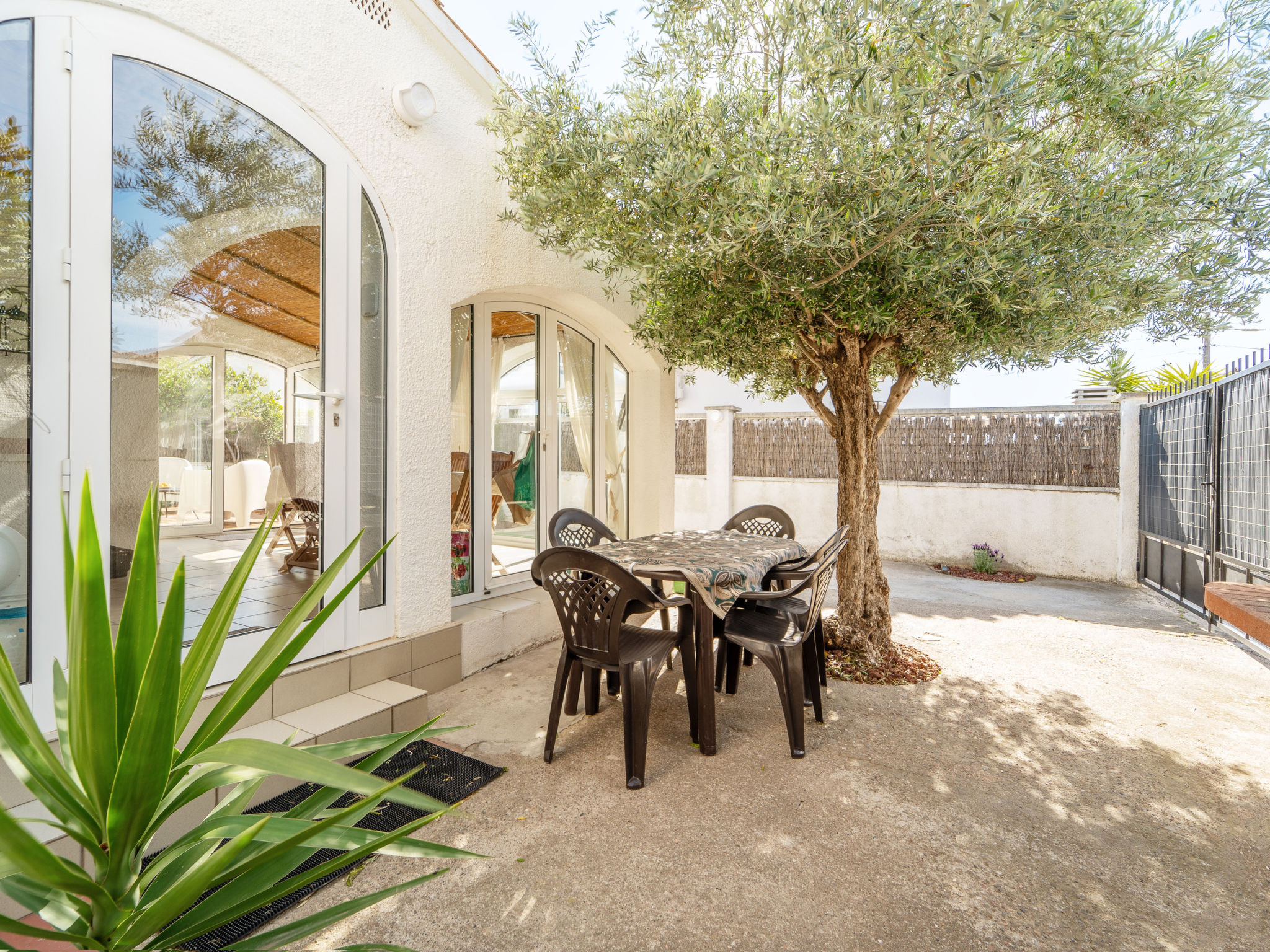 Photo of WELCS CASA 147 EMP cerca del mar