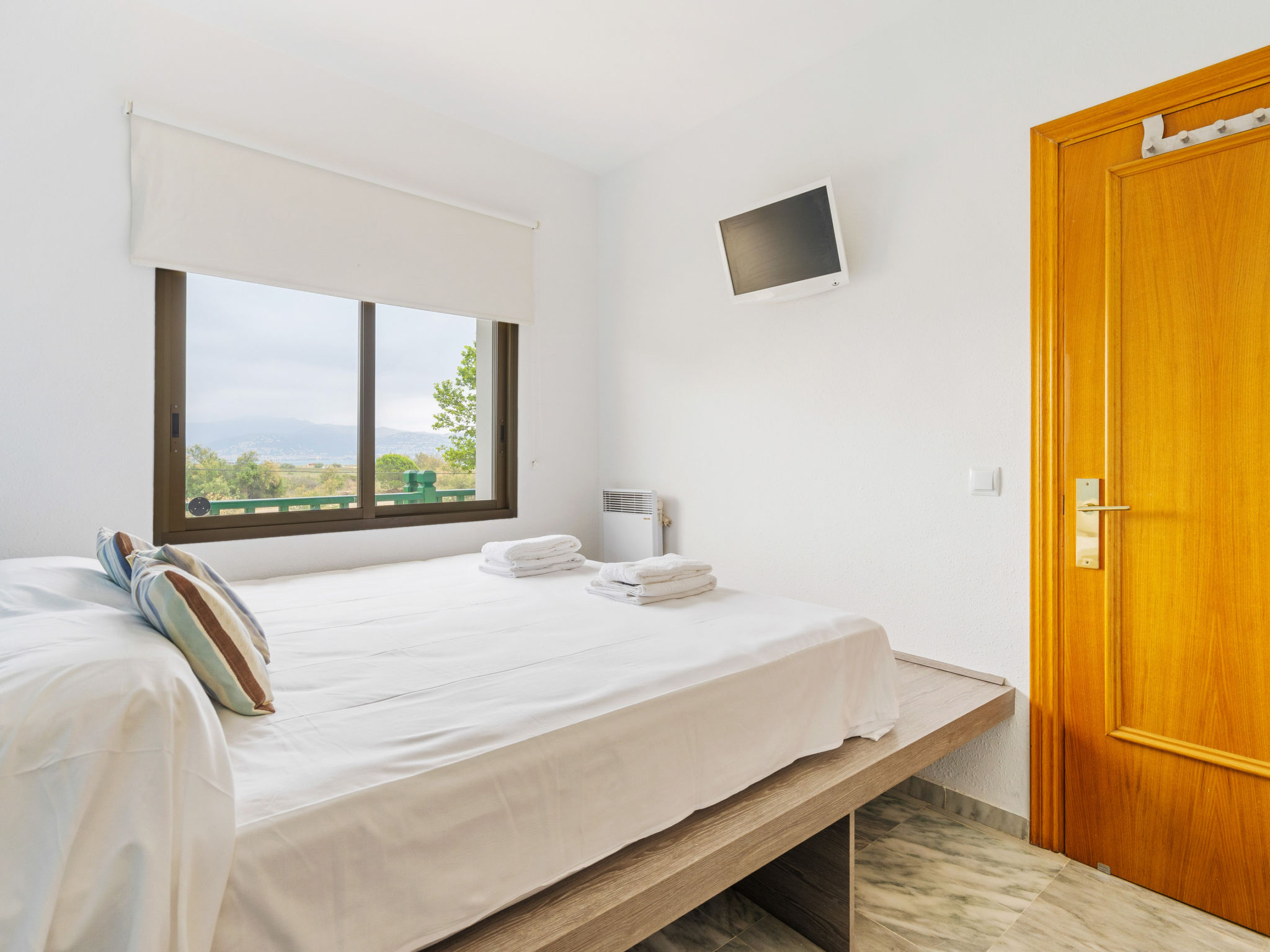 Photo of WELCS APARTAMENTO 080 EMP cerca de la playa