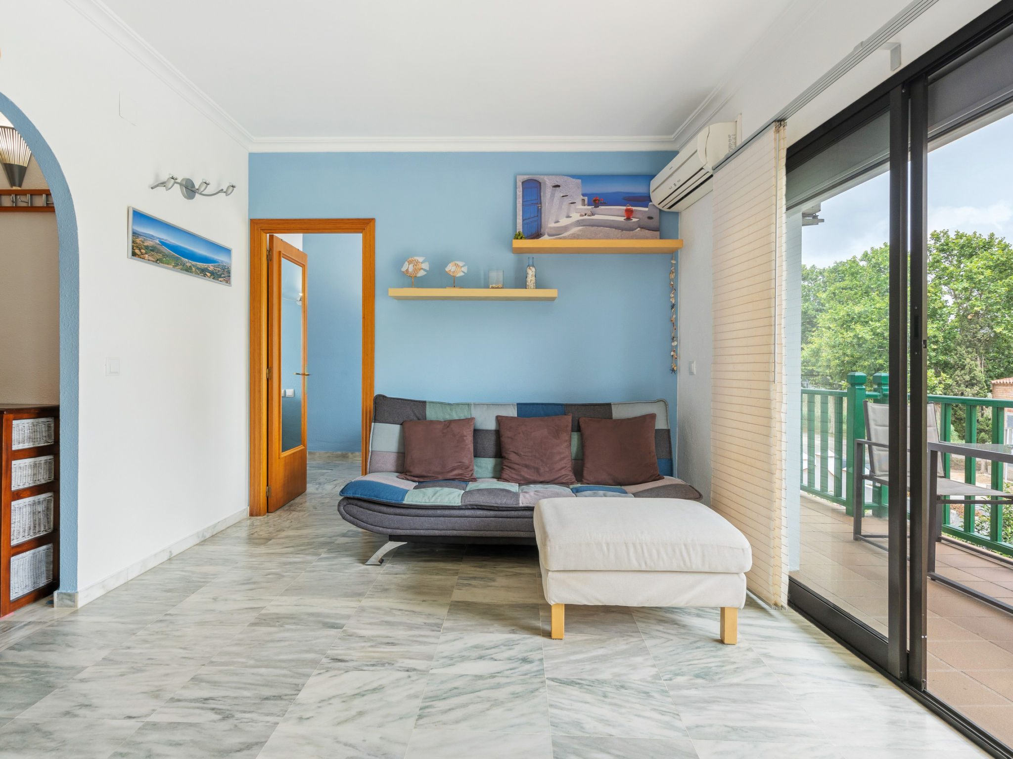 Photo of WELCS APARTAMENTO 080 EMP cerca de la playa