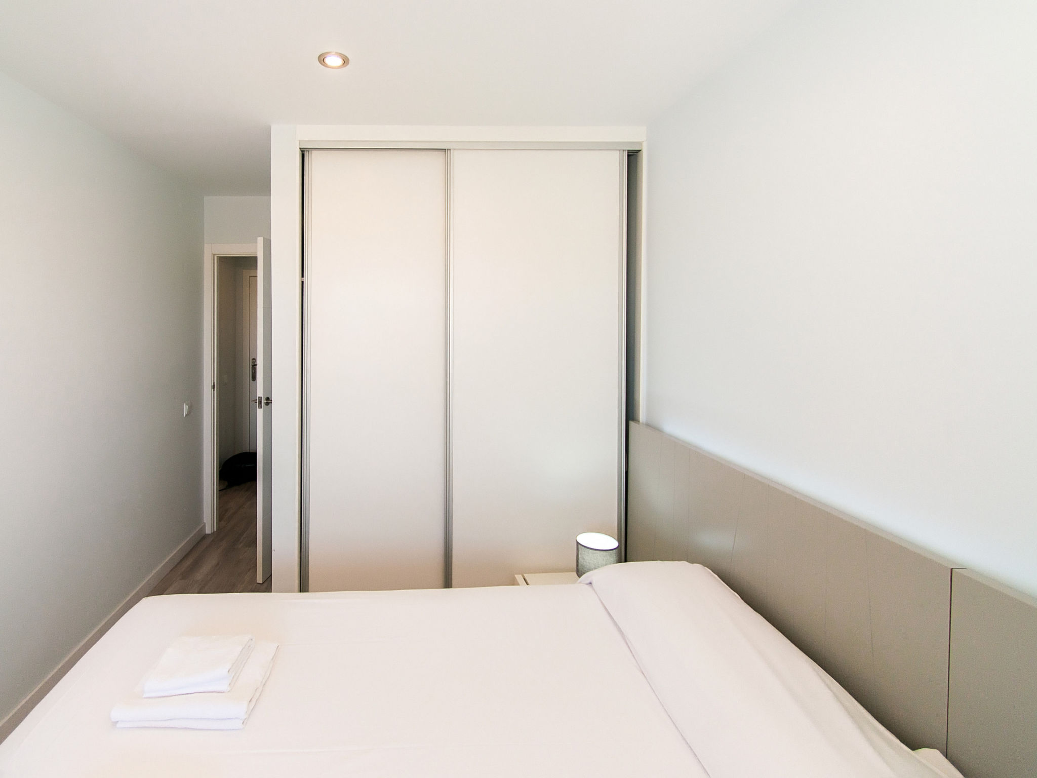 Photo of WELCS APARTAMENTO 264 EMP con vistas al canal