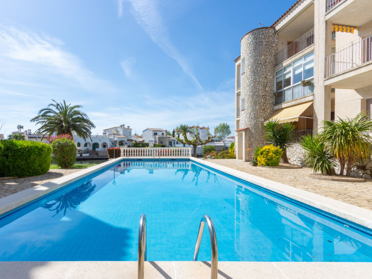 Flamicell Apartment in Empuriabrava