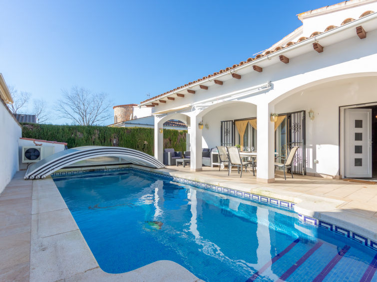Search and Stay destination Castelló d'Empúries, CT - Spain from AU$ 428. Erbanozi