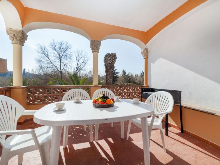 7-persoons appartement nabij zee in L'Escala in L'Escala