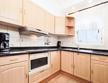 La Tuna 6: Ruim duplex appartement op 350m van het strand in L'Escala - thumbnail 3