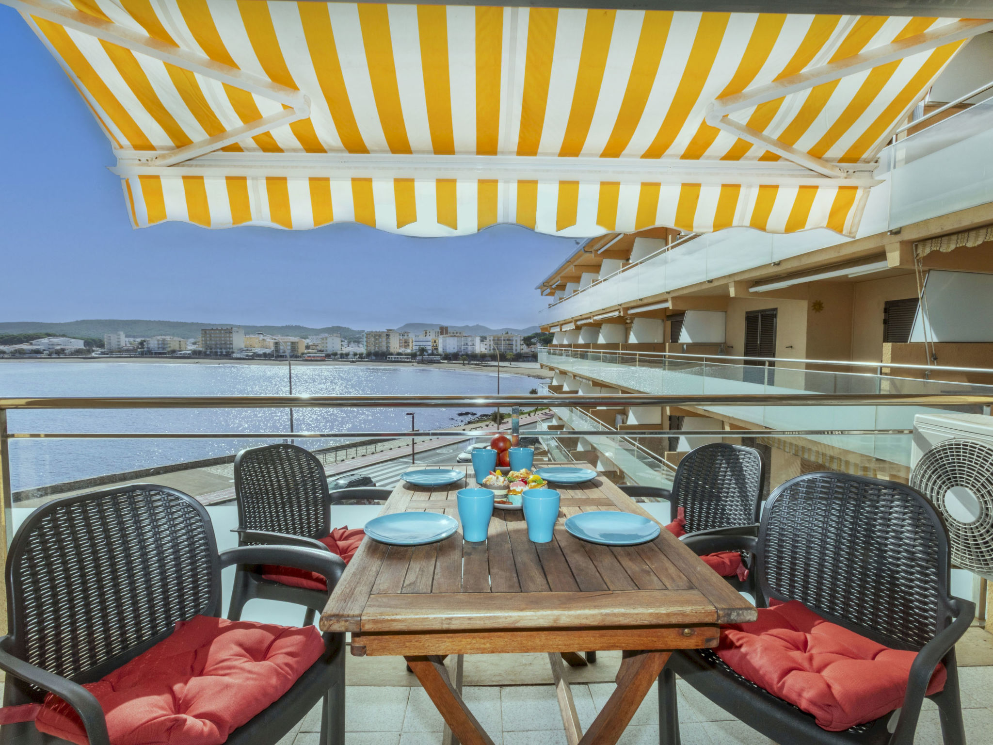 Photo of Palau del Mar