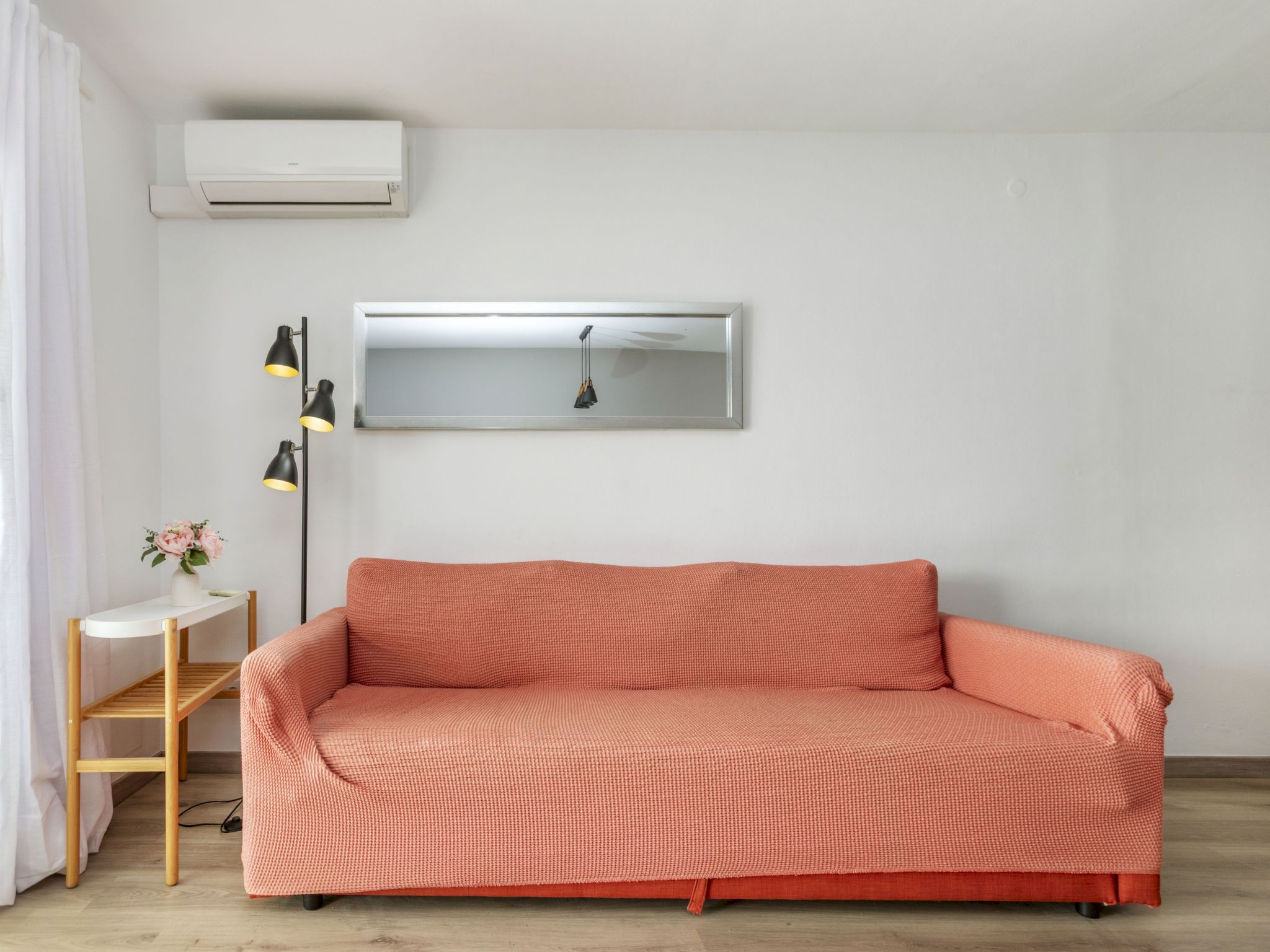 Palau del Mar-Inside