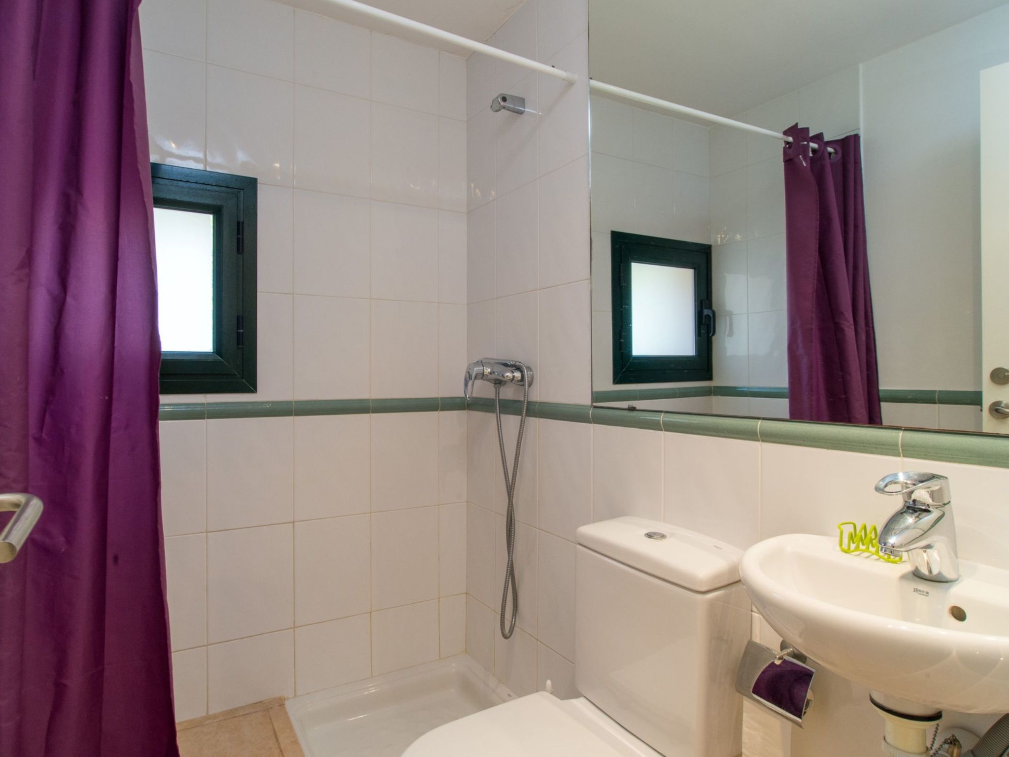 Photo of Costabravaforrent Pedró, Doppelhaushälfte für 6 Personen mit gemeinschaftlichem