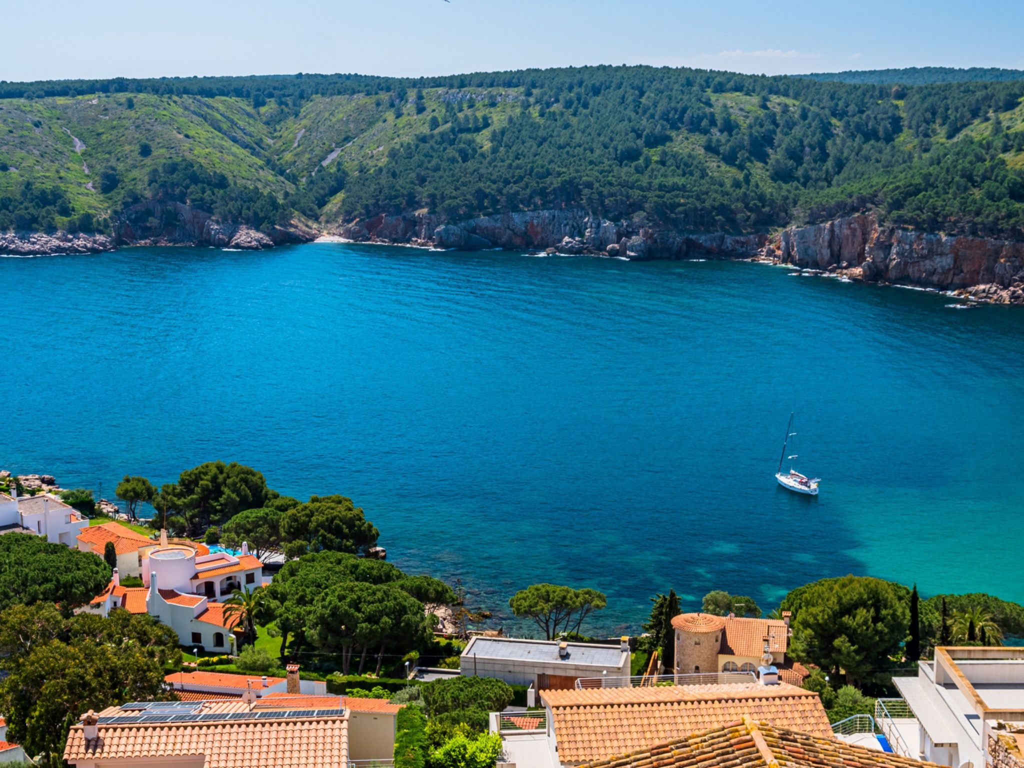 Photo of Costabravaforrent Palas Atenea ist eine wunderschöne Villa mit unglaublichem Bl