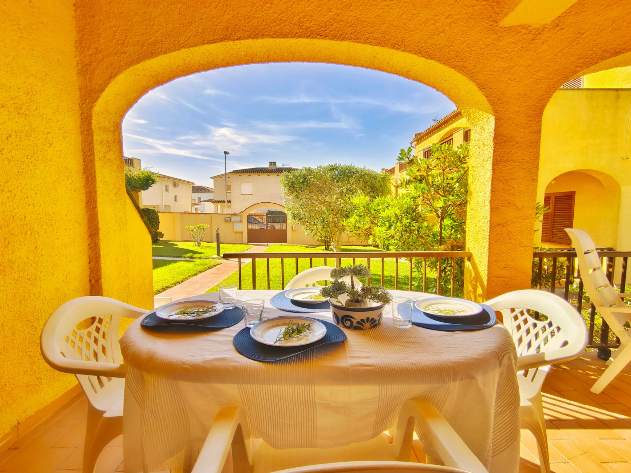 Urlaubswohnung Ibiza an der Costa Brava-Image-tags.info