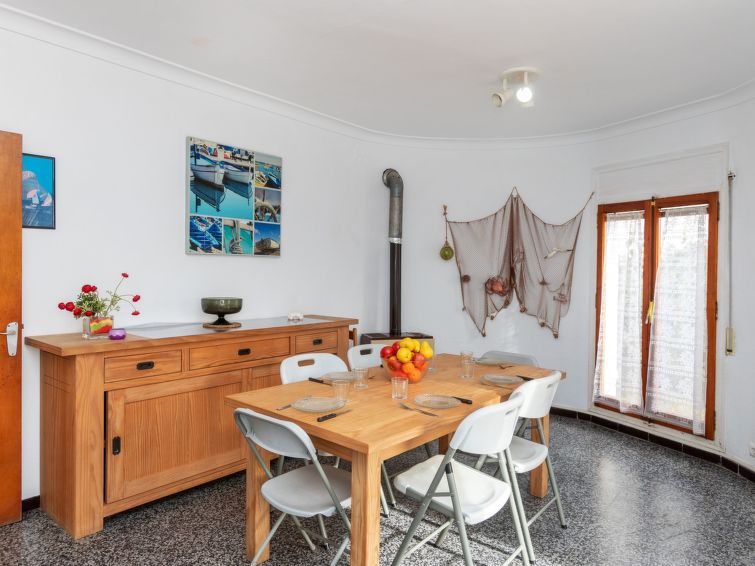 Search and Stay destination L'Escala, CT - Spain from AU$ 342. L'Escapade