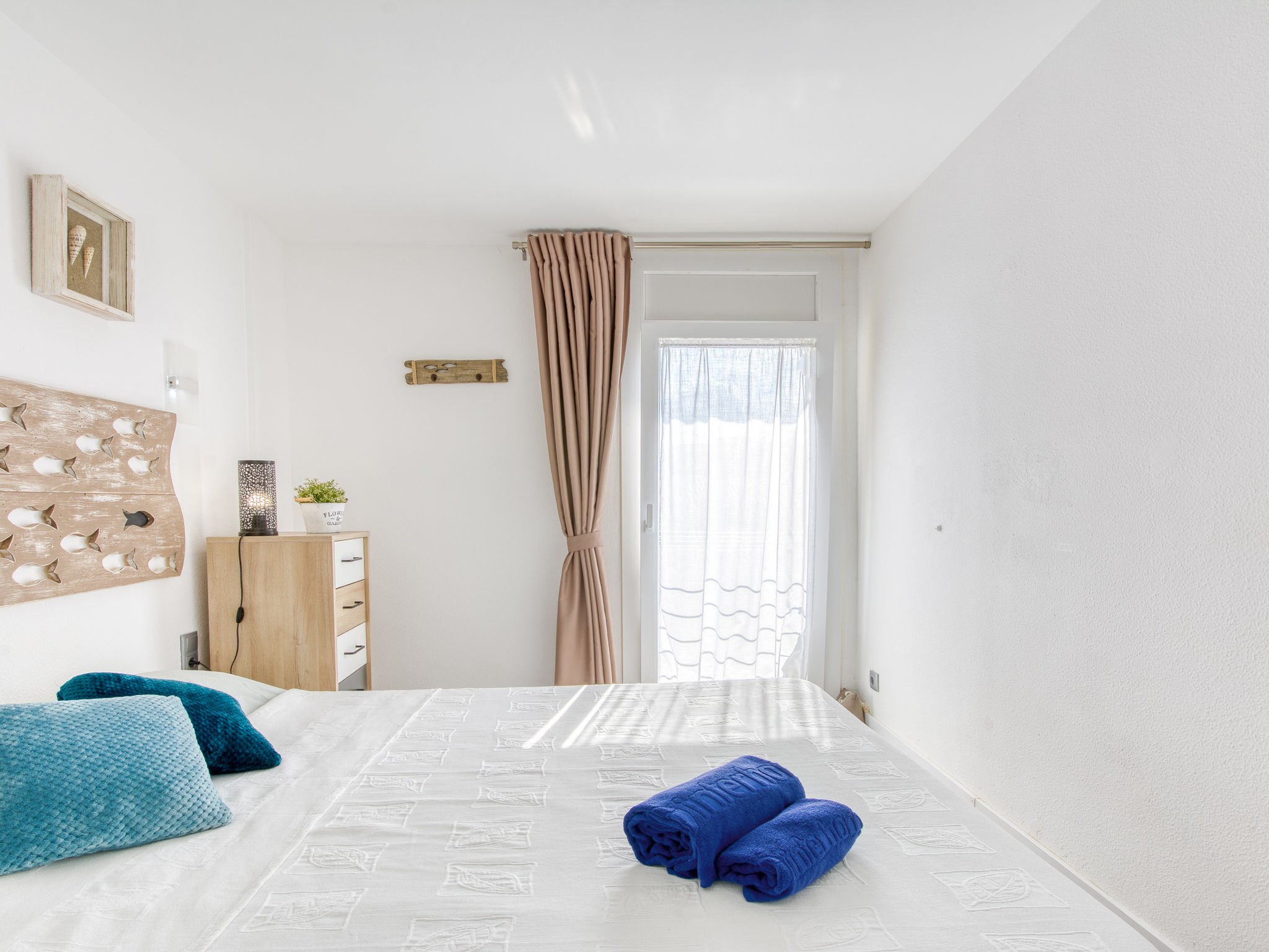 Port L'escala-Drinnen