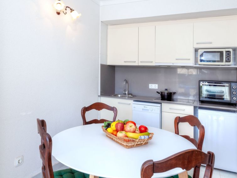 Search and Stay destination L'Escala, CT - Spain from AU$ 208. Residencial Magda Park