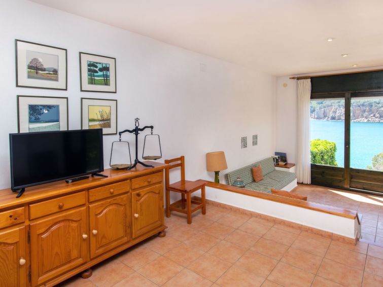 Search and Stay destination L'Escala, CT - Spain from AU$ 454. Port del Rei I
