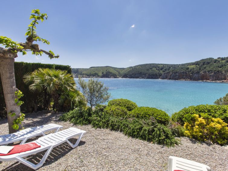 Search and Stay destination L'Escala, CT - Spain from AU$ 452. Port del Rei II