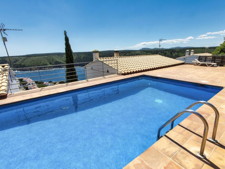 Search and Stay destination L'Escala, CT - Spain from AU$ 337. Garbinell III