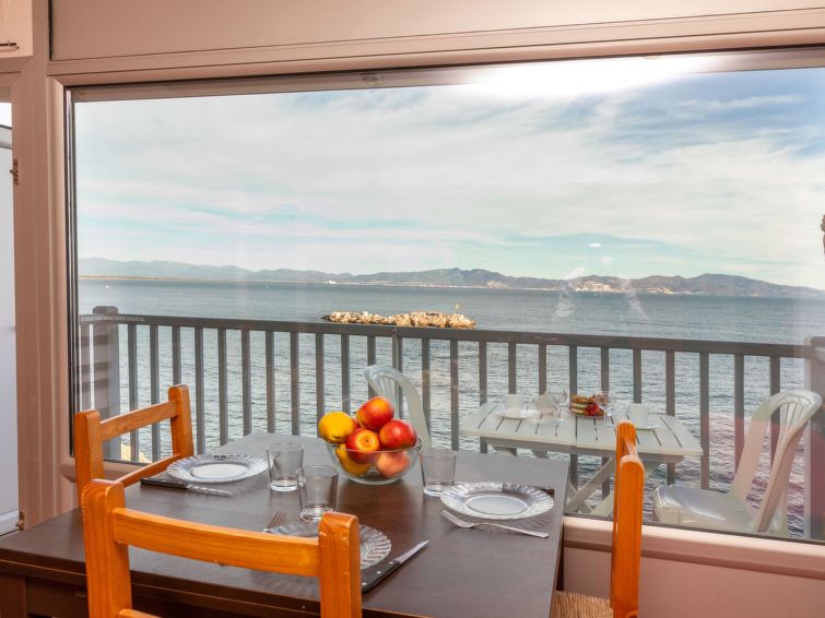 Search and Stay destination L'Escala, CT - Spain from AU$ 163. Vista a Mar