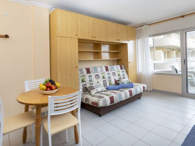 Search and Stay destination Els Griells, CT - Spain from AU$ 141. Residencial Manureva II