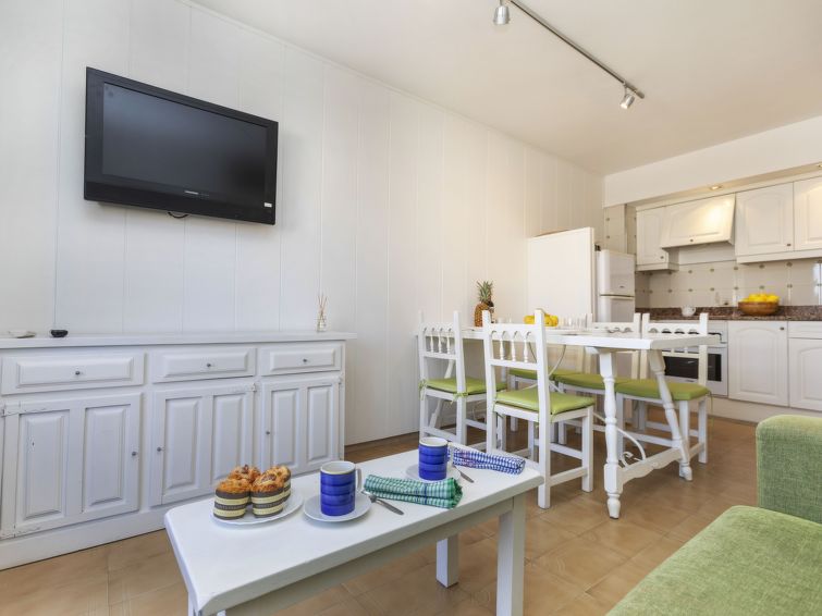 Search and Stay destination Torroella de Montgrí, CT - Spain from AU$ 272. Salines