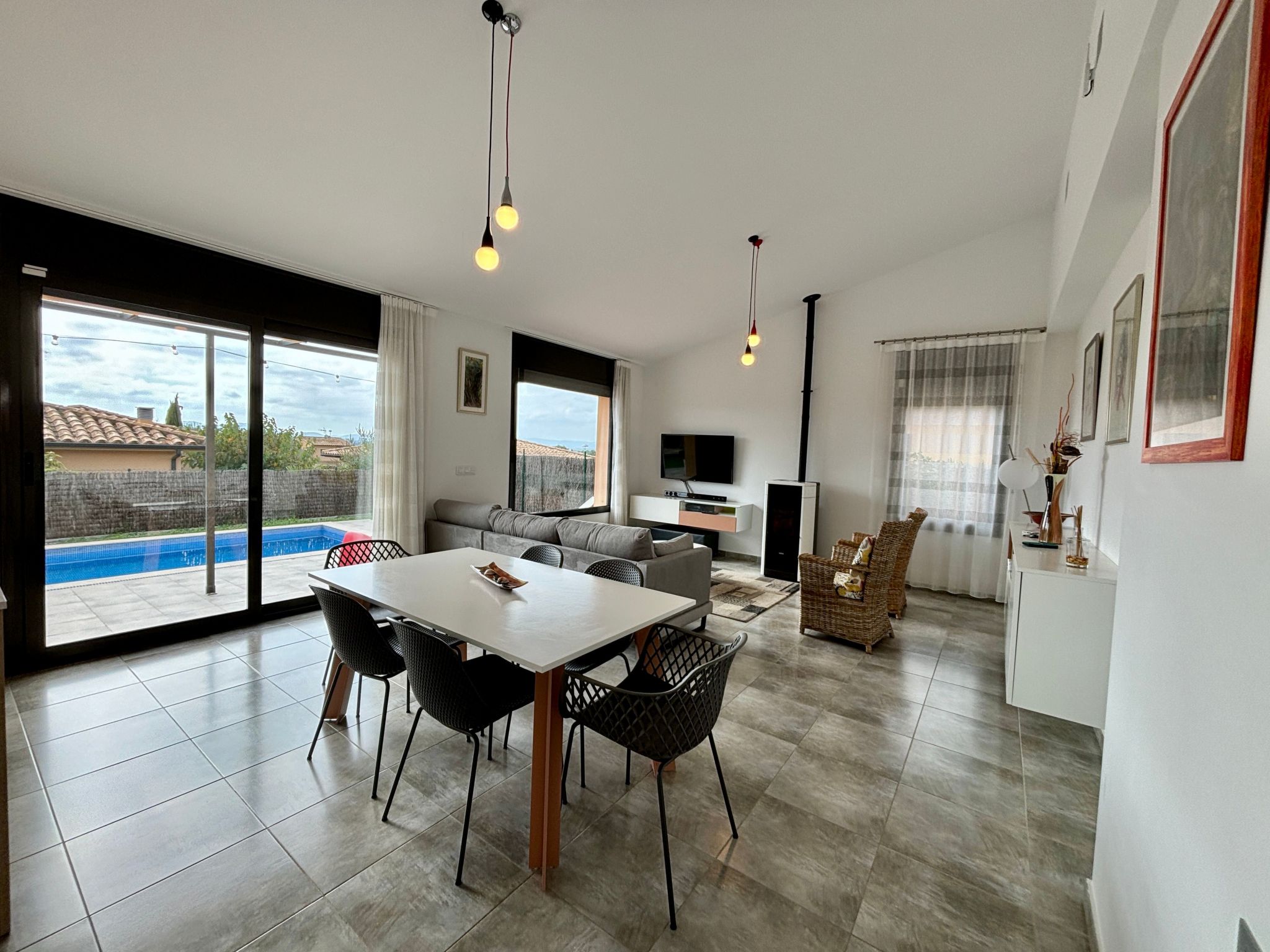 Sonnige Ferienvilla Medes Mar-Binnen