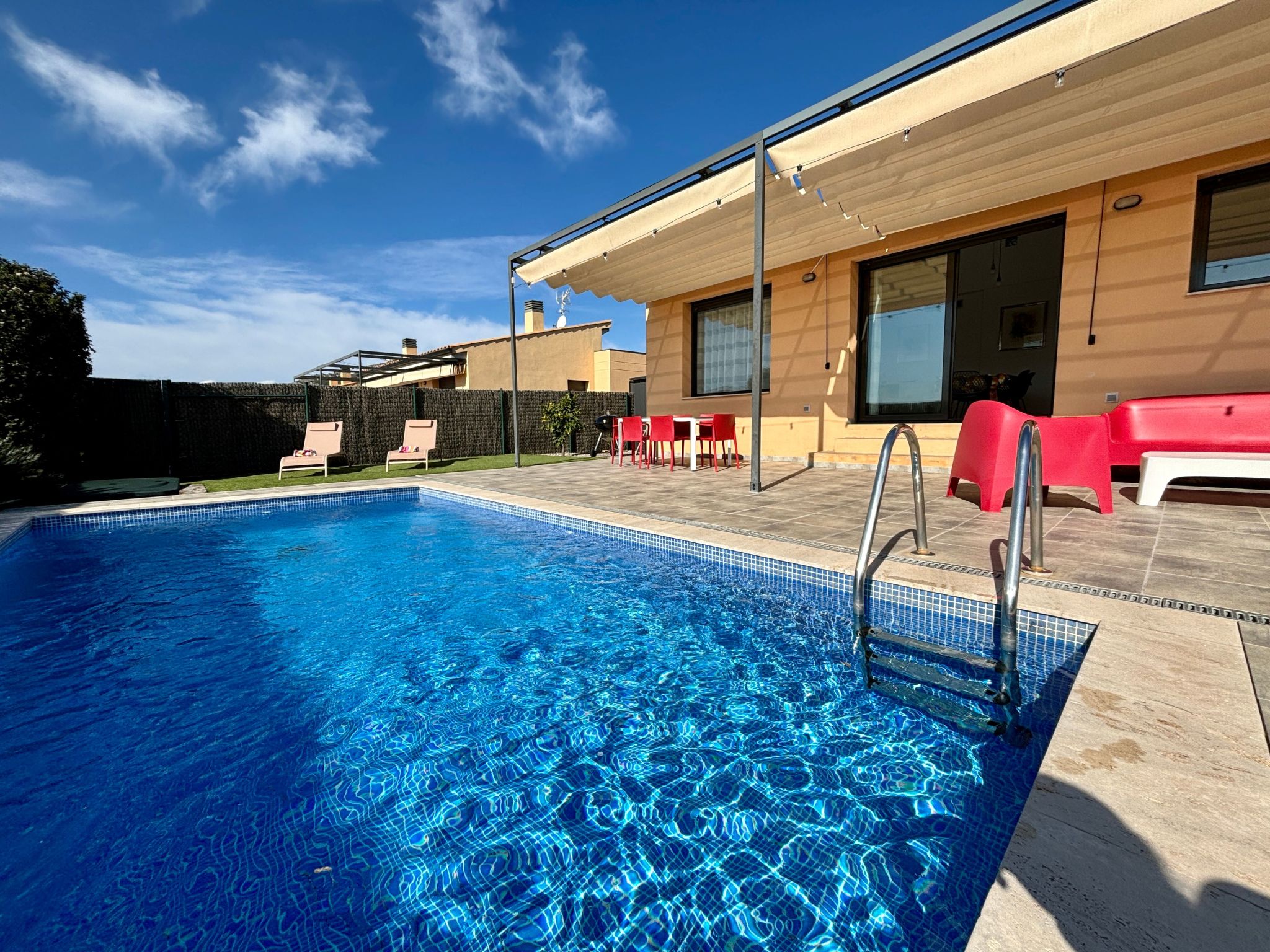 Medes Mar 4 mit Privatem Pool-Binnen