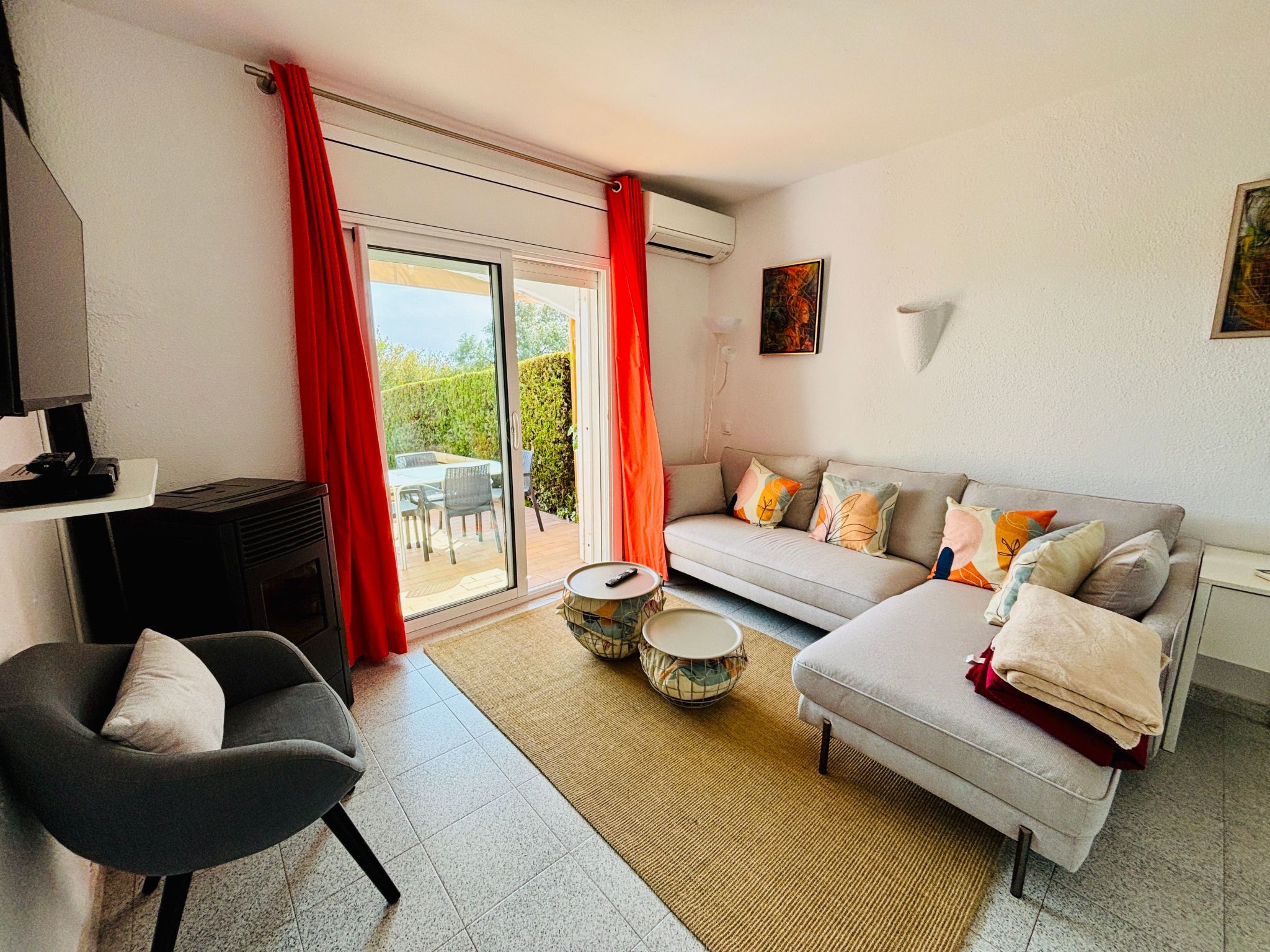 Casa Fluvià mit Gemeinschaftspool-Image-tags.info