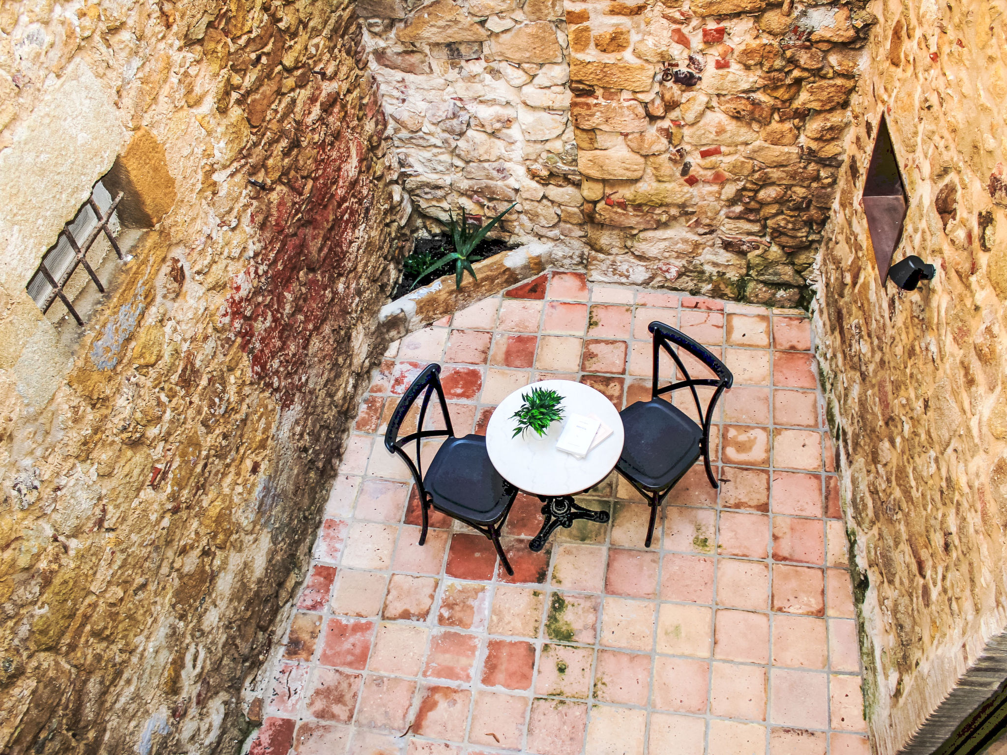 Can Caritat-Draußen