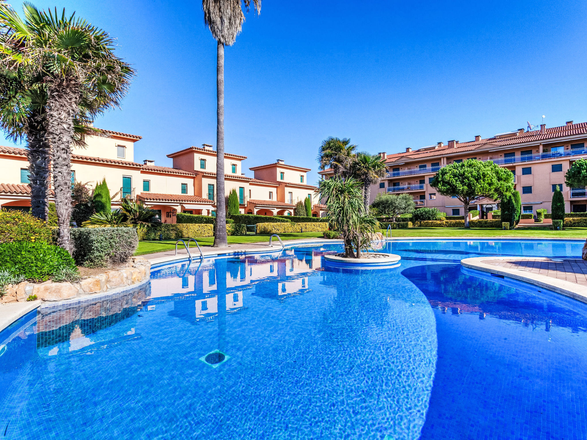 Port Pals with garden terrace Apartment in Pals