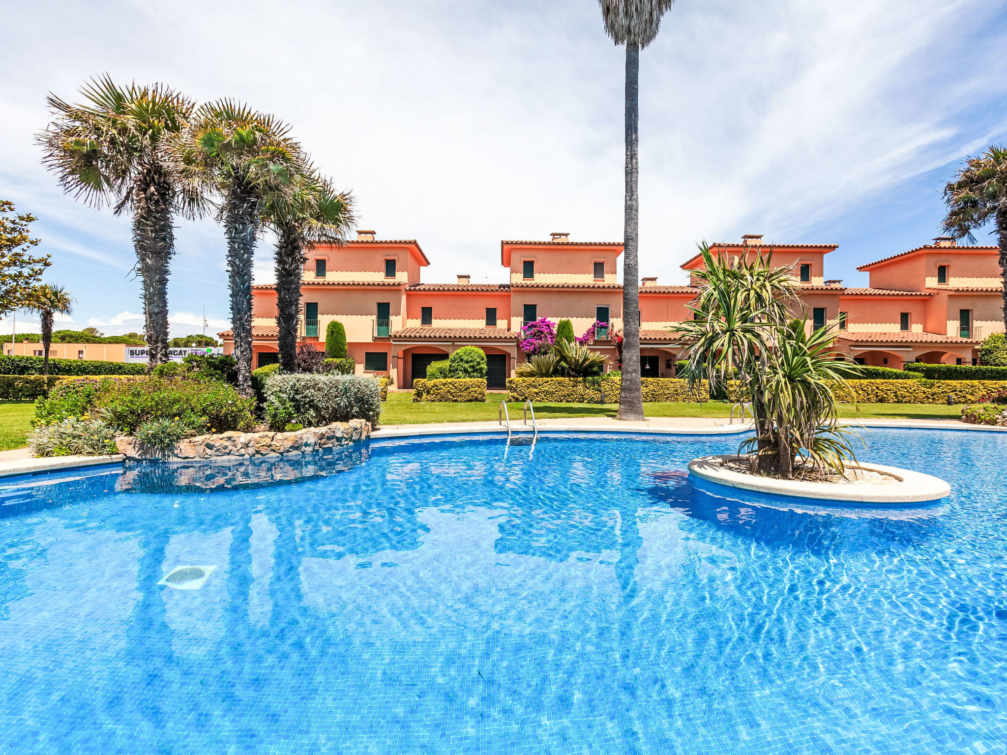 Photo of Port Pals with garden terrace