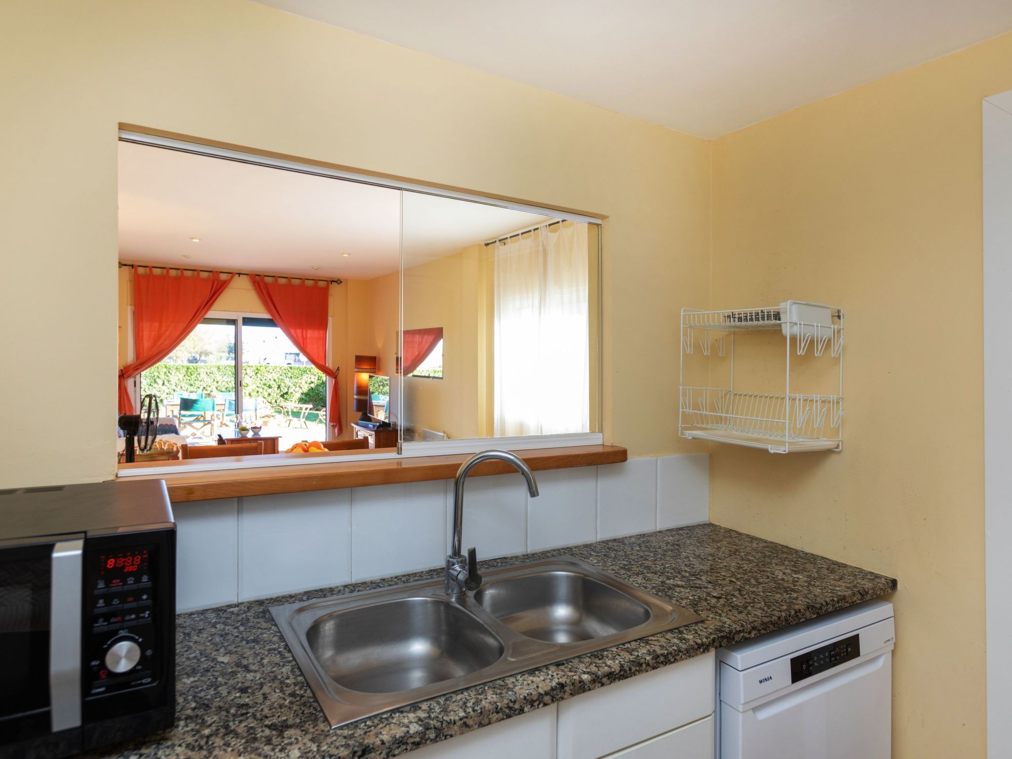 Photo of Port Pals family terrace & garden