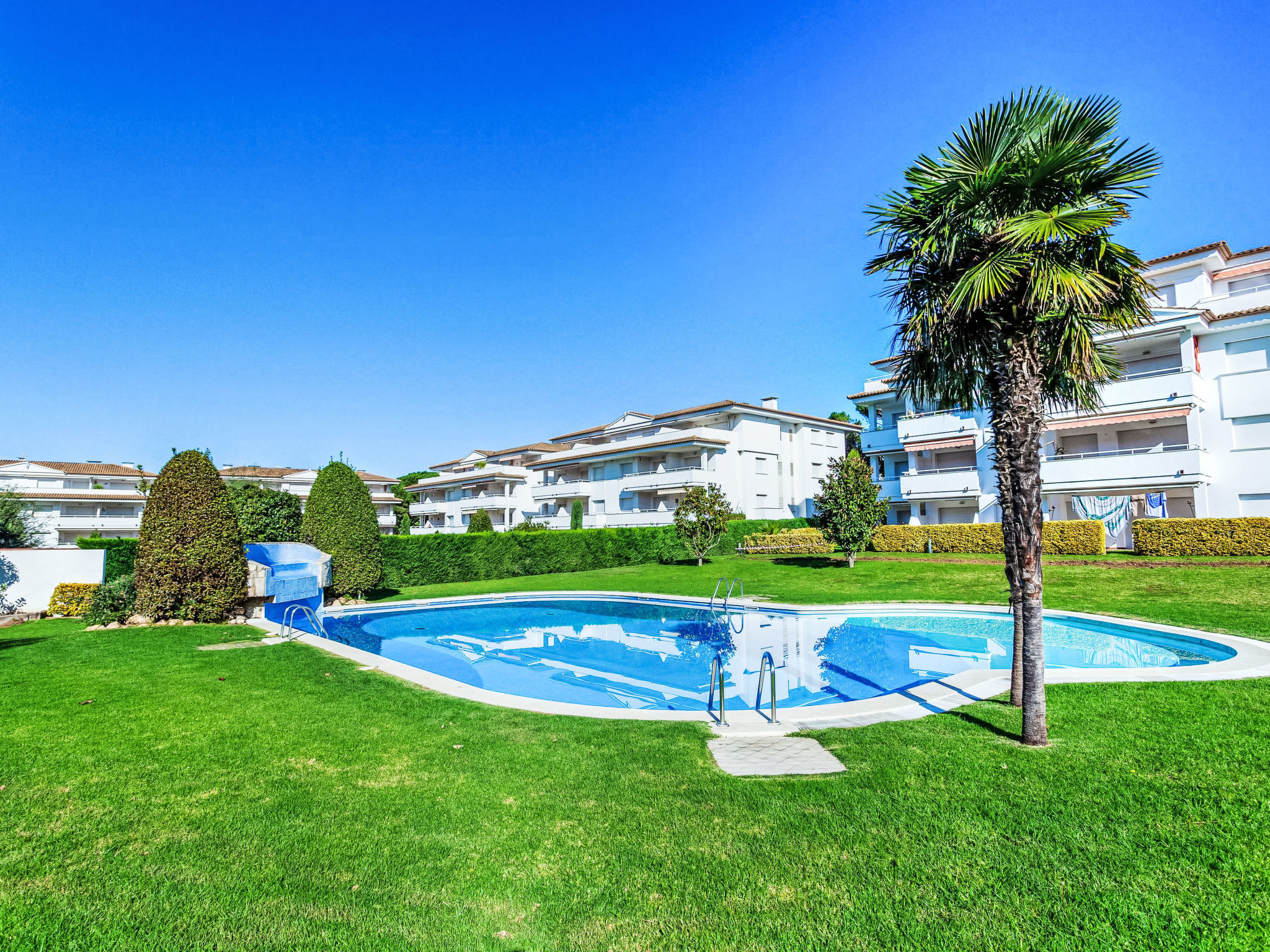 Photo of Green Mar B garden & terrace