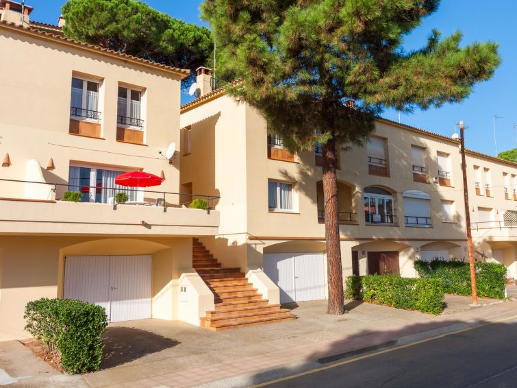 Search and Stay destination Pals, CT - Spain from AU$ 236. Melis III C3