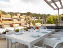 Casa de vacaciones Sa Riera White on the Beach