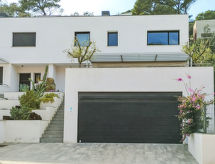 Casa de vacaciones Sa Riera White on the Beach
