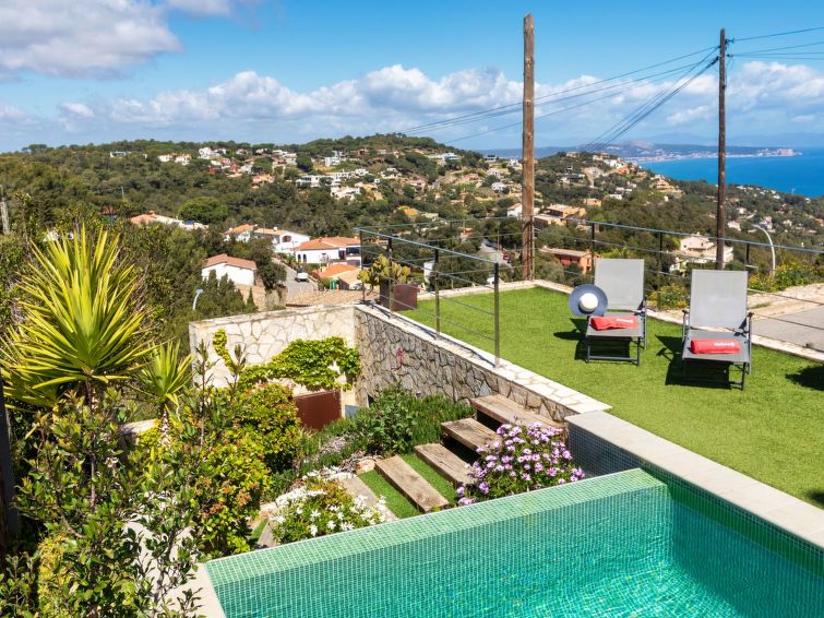 Search and Stay destination Begur, CT - Spain from AU$ 501. Bellavista