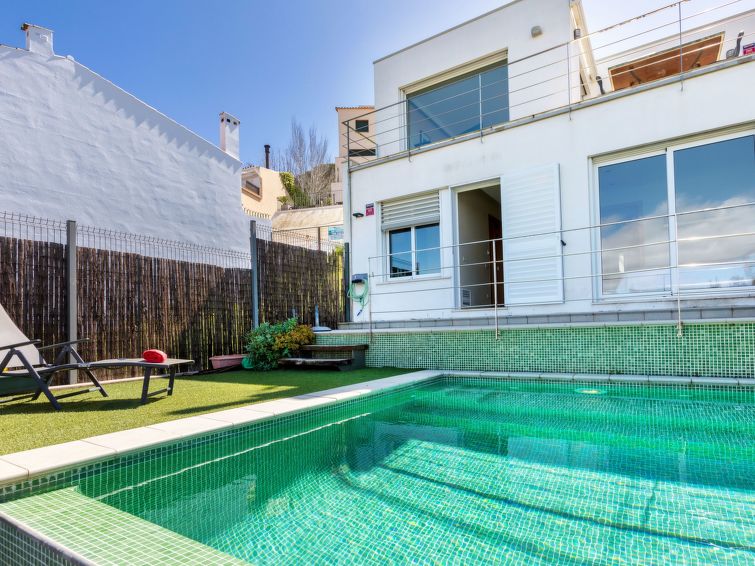 Search and Stay destination Begur, CT - Spain from AU$ 501. Bellavista