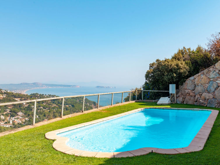 Op 700m van het centrum: Vakantiehuis Xarmada Guillermo in Begur in Begur
