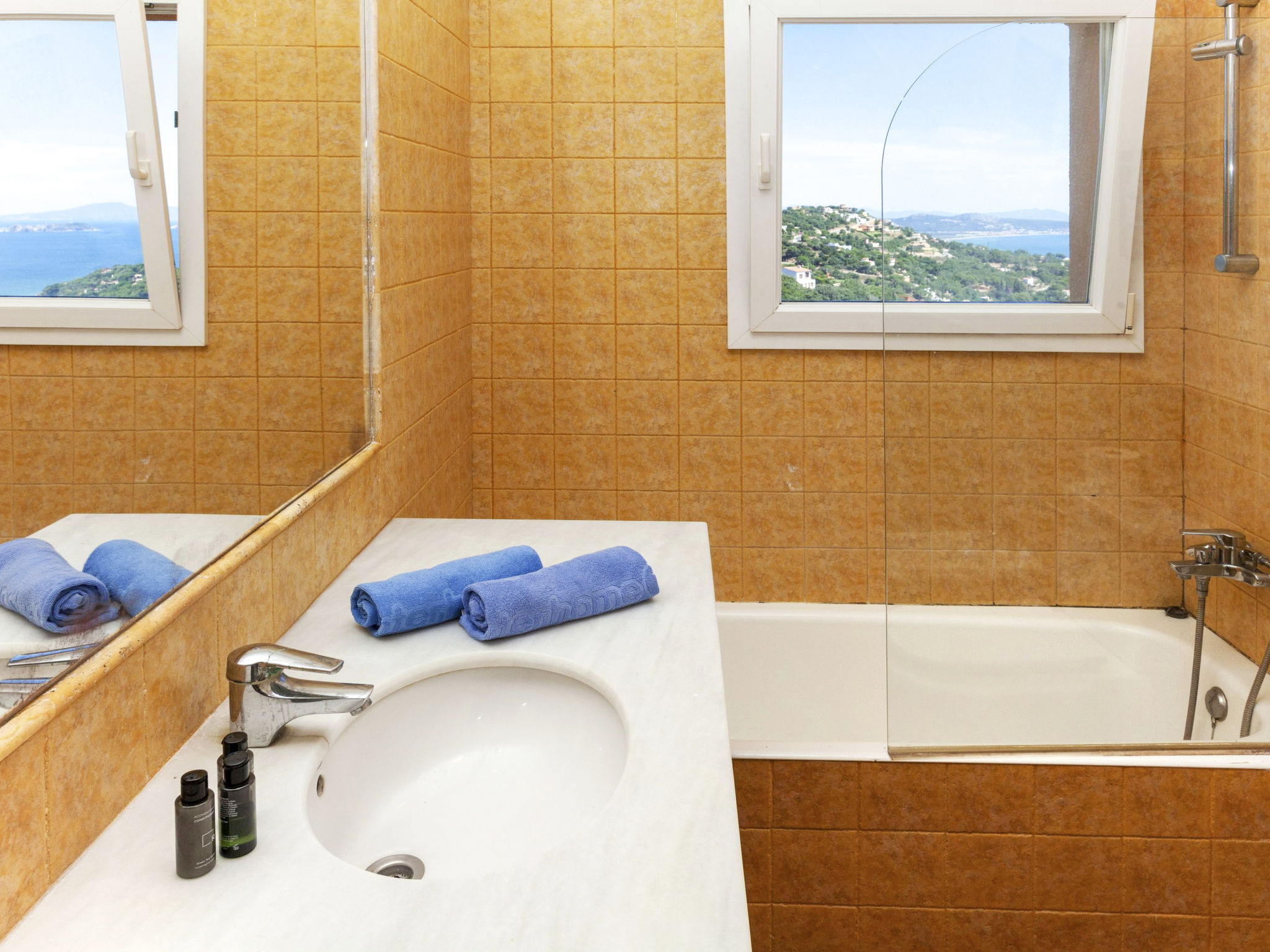 Photo of Xarmada Cecilia