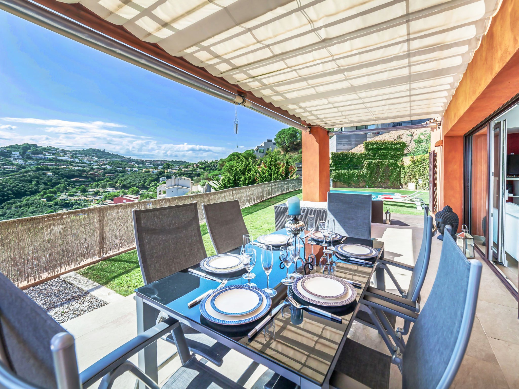 Photo of Jandalo Berria